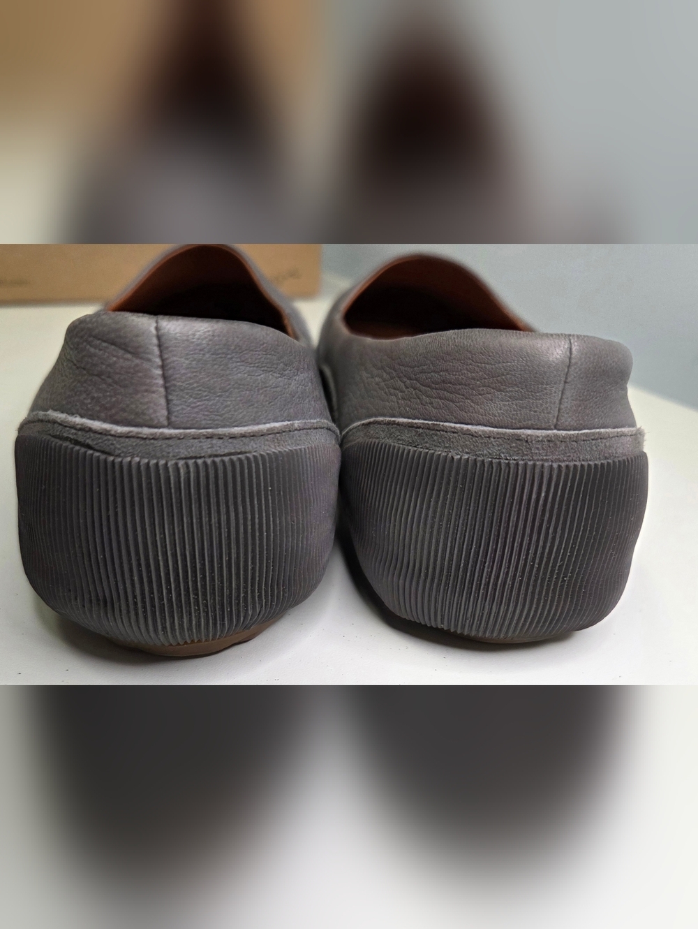 Gentle Souls By Kenneth Cole Belody Flats Gray Suede Leather Size 7 - Picture 3 of 10